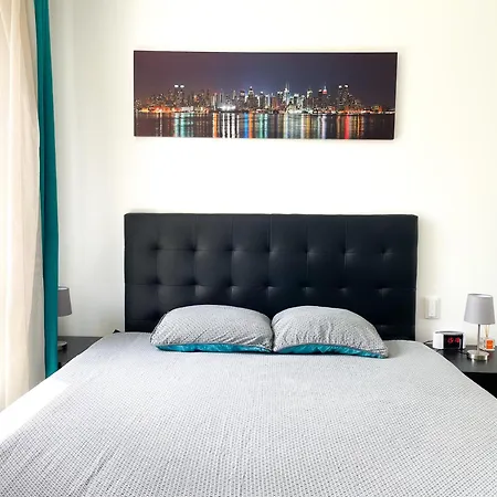 Parisian Duplex: Modern 4-bed Near Metro With Wi-fi & Parking
