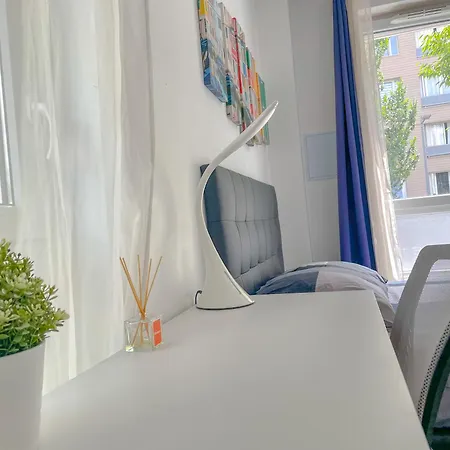 Apartment Parisian Duplex: Modern 4-bed Near Metro With Wi-fi & Parking